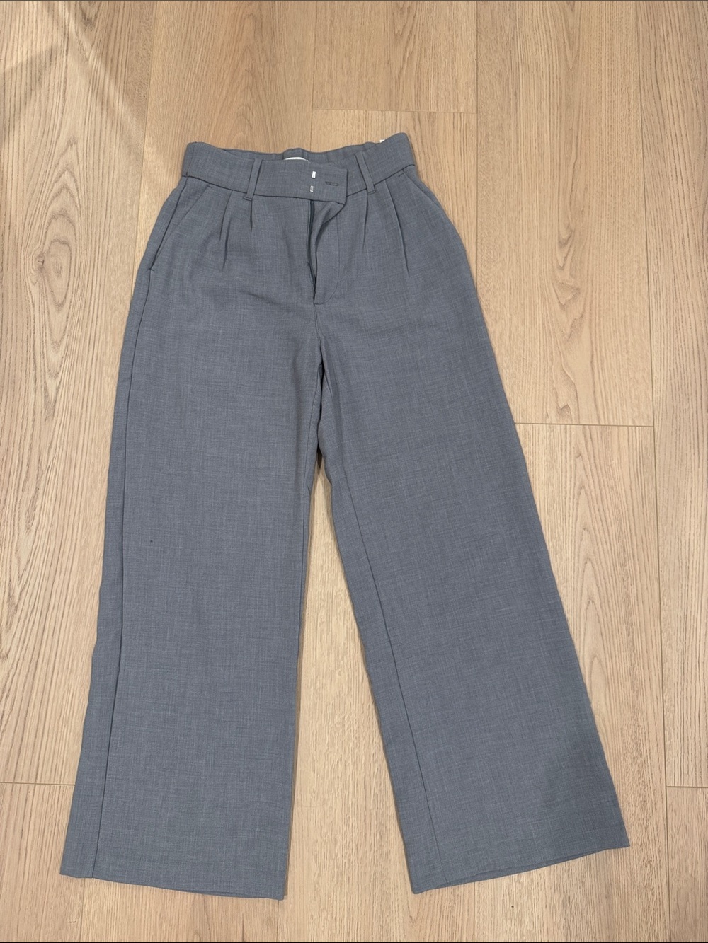 Abercrombie & Fitch Men's Wide-Leg Dress Pants - Gray